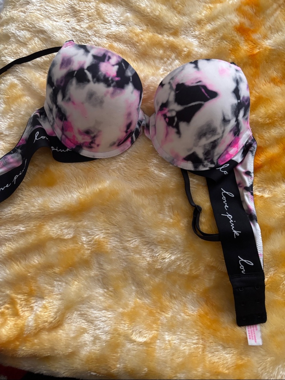 PINK Victoria's Secret Black, White & Pink Tie-Dye Push-Up Bra - Picture 6 of 7